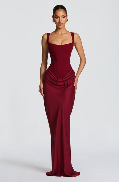 COUNTESS